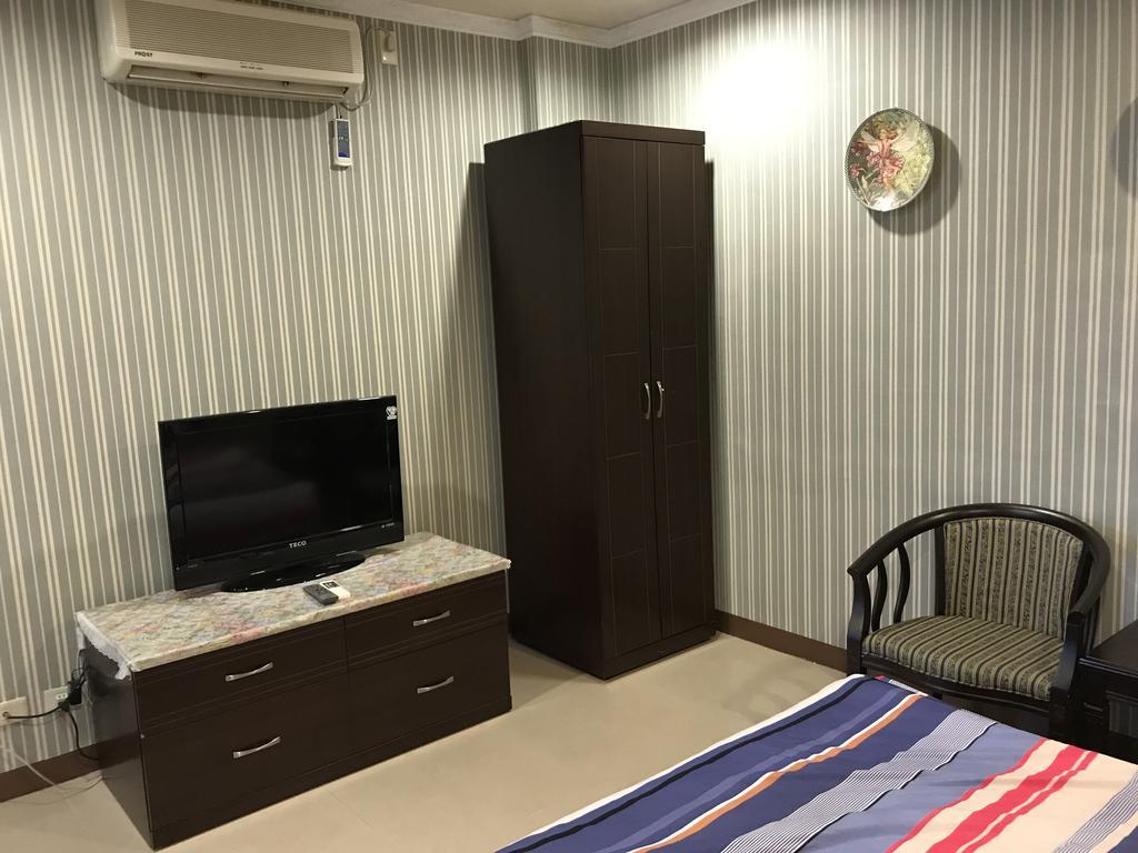 Hefeng Ting Homestay Kota Tua Kota Tua Hengchun Bagian luar foto